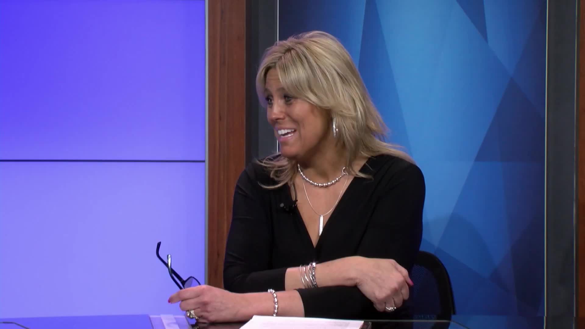 Thumbnail image for Doors To Hope and Healing - E076 - Samaris Rose - Journey Through A Child Welfare System